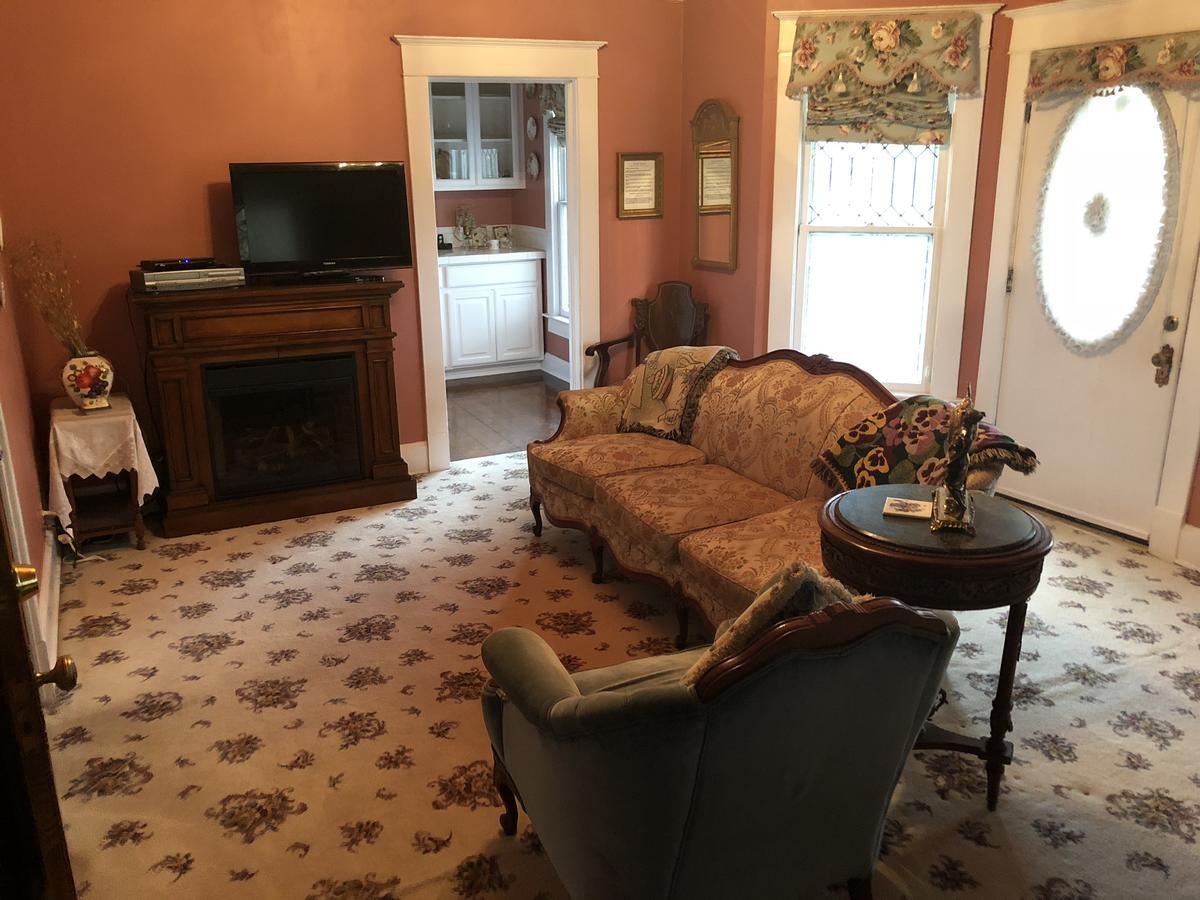 Hayes House Bed And Breakfast Muskogee Esterno foto